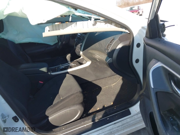 2015 Nissan Altima 2.5 with VIN 1N4AL3AP7FC284376, listed as a IAAI auction lot 41654403 with 94,321 mi miles. Bid and sale history available at carsss.com. Image 5.