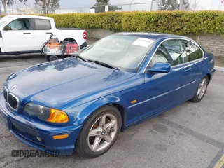 2001 BMW 3 Series 325Ci with VIN WBABN33401JW55892, listed as a IAAI auction lot 41751934 with 1 mi miles. Bid and sale history available at carsss.com. Image 18.