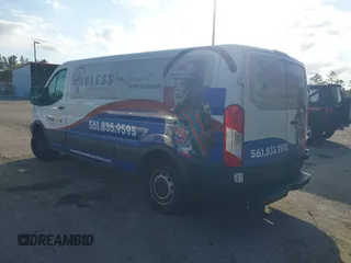 2019 Ford Transit Passenger XL z VIN 1FBZX2YM2KKA81620, wystawiony jako IAAI lot #41419895 z przebiegiem 189 196 mil mil oraz . Historia ofert i sprzedaży dostępna na DreamBid. Obrazek 3.