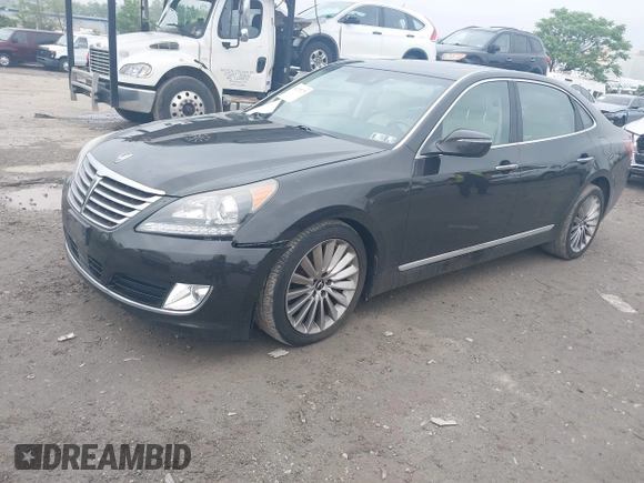 2015 Hyundai Equus Signature with VIN KMHGH4JH9FU098686, listed as a IAAI auction lot 42275775 with 102,765 mi miles and . Bid and sale history available at DreamBid. Image 2.