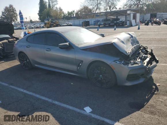 2023 BMW 8 Series M850i z VIN WBAGV8C0XPCK42813, wystawiony jako Copart lot #41823805 z przebiegiem Nie podano mil oraz Szkoda całkowita • Salvage title. Historia ofert i sprzedaży dostępna na DreamBid. Obrazek 4.