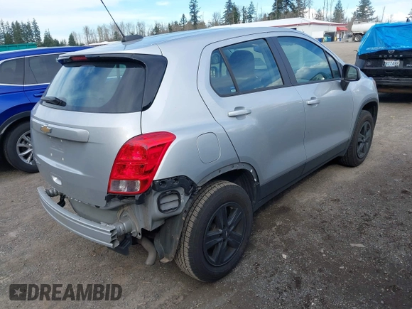 2020 Chevrolet Trax LS with VIN 3GNCJNSB5LL202191, listed as a IAAI auction lot 41885136 with 43,734 mi miles. Bid and sale history available at carsss.com. Image 4.