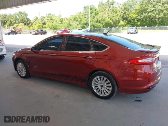 2014 Ford Fusion Titanium с VIN 3FA6P0SU3ER126548, выставлен на аукционе IAAI как лот 42634957 с пробегом 111 580 миль миль и . История ставок и продаж доступна на DreamBid. Изображение 14.