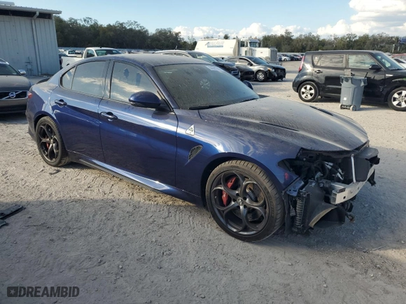 2017 Alfa Romeo Giulia Quadrifoglio with VIN ZARFAEAV8H7520339, listed as a Copart auction lot 44591745 with 70,994 mi miles and Salvage Title. Bid and sale history available at carsss.com. Image 4.
