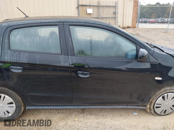 2019 Mitsubishi Mirage ES z VIN ML32A3HJ7KH013016, wystawiony jako IAAI lot #40892572 z przebiegiem 139 009 mil mil oraz . Historia ofert i sprzedaży dostępna na DreamBid. Obrazek 13.
