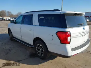 2023 Ford Expedition Max XLT with VIN 1FMJK1H86PEA03833, listed as a IAAI auction lot 41610031 with 55,994 mi miles. Bid and sale history available at carsss.com. Image 3.