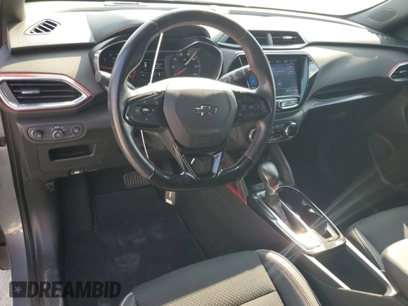 2021 Chevrolet TrailBlazer RS with VIN KL79MTSL6MB020054, listed as a Copart auction lot 67673364 with 32,534 mi miles and Salvage Title. Bid and sale history available at DreamBid. Image 8.