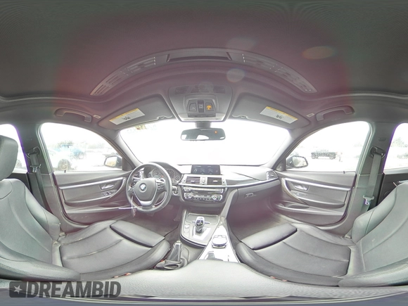 2016 BMW 3 Series 328i xDrive с VIN WBA8E3G55GNU04932, выставлен на аукционе Copart как лот 62412935 с пробегом 151 989 миль миль и Списание • Salvage title. История ставок и продаж доступна на DreamBid. Изображение 15.