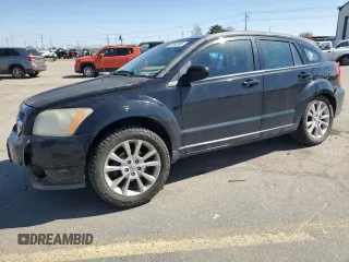 2011 Dodge Caliber Heat z VIN 1B3CB5HA1BD113261, wystawiony jako Copart lot #52992905 z przebiegiem 138 291 mil mil oraz Szkody całkowita. Historia ofert i sprzedaży dostępna na DreamBid. Obrazek 1.