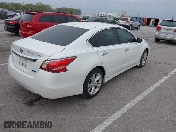 2014 Nissan Altima SL with VIN 1N4AL3AP0EC137458, listed as a IAAI auction lot 41953124 with 163,583 mi miles and . Bid and sale history available at DreamBid. Image 4.