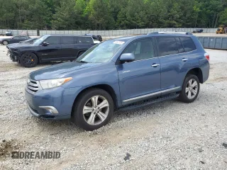 2013 Toyota Highlander Limited z VIN 5TDYK3EH8DS121312, wystawiony jako Copart lot #56647835 z przebiegiem 121 497 mil mil oraz Szkoda całkowita • Salvage title. Historia ofert i sprzedaży dostępna na DreamBid. Obrazek 1.