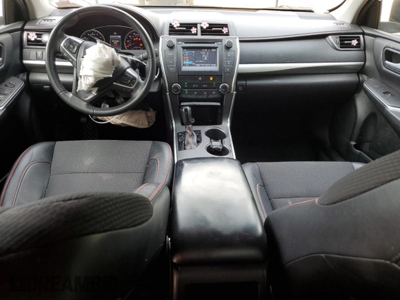 2017 Toyota Camry XLE z VIN 4T1BF1FK9HU785723, wystawiony jako Copart lot #55039895 z przebiegiem 110 783 mil mil oraz Szkoda całkowita • Salvage title. Historia ofert i sprzedaży dostępna na DreamBid. Obrazek 8.
