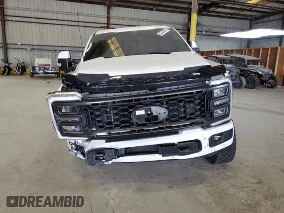 2023 Ford F-250 XL z VIN 1FT8W2BN4PED78194, wystawiony jako Copart lot #56460555 z przebiegiem 45 300 mil mil oraz Szkoda całkowita • Salvage title. Historia ofert i sprzedaży dostępna na DreamBid. Obrazek 5.