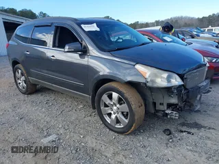 2012 Chevrolet Traverse LTZ z VIN 1GNKRLED3CJ292793, wystawiony jako IAAI lot #41416942 z przebiegiem 210 917 mil mil oraz . Historia ofert i sprzedaży dostępna na DreamBid. Obrazek 1.