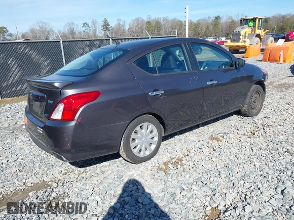 2015 Nissan Versa SV with VIN 3N1CN7AP6FL827678, listed as a IAAI auction lot 41422007 with 164,141 mi miles. Bid and sale history available at carsss.com. Image 4.