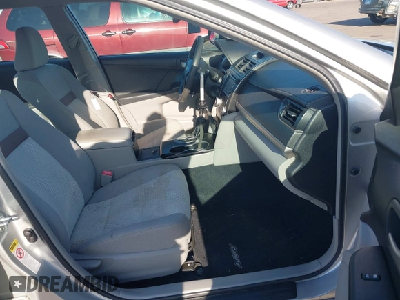 2012 Toyota Camry L z VIN 4T1BF1FK7CU078368, wystawiony jako IAAI lot #42227183 z przebiegiem 44 449 mil mil oraz . Historia ofert i sprzedaży dostępna na DreamBid. Obrazek 5.