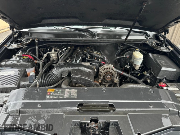 2013 Chevrolet Suburban LT with VIN 1GNSKJE78DR138778, listed as a Copart auction lot 55407775 with 100,121 mi miles and Clean Title. Bid and sale history available at DreamBid. Image 7.