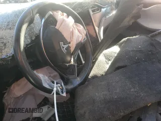 2016 Tesla Model S 90D z VIN 5YJSA1E29GF128397, wystawiony jako Copart lot #86532184 z przebiegiem Nie podano mil oraz Szkoda całkowita • Salvage title. Historia ofert i sprzedaży dostępna na DreamBid. Obrazek 8.
