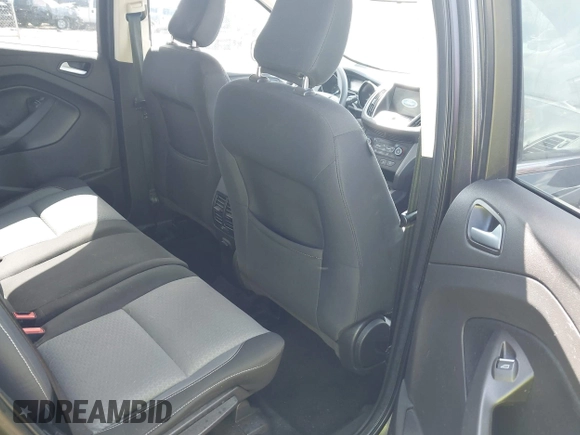 2019 Ford Escape SE z VIN 1FMCU9GD7KUA00132, wystawiony jako IAAI lot #41973998 z przebiegiem 89 327 mil mil oraz . Historia ofert i sprzedaży dostępna na DreamBid. Obrazek 8.