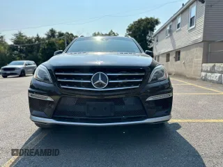 2013 Mercedes-Benz M ML 63 AMG with VIN 4JGDA7EB5DA138680, listed as a Copart auction lot 71911724 with 138,526 mi miles and Clean Title. Bid and sale history available at carsss.com. Image 9.