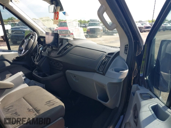 2019 Ford Transit Passenger XL with VIN 1FBZX2CM0KKA47375, listed as a IAAI auction lot 42087499 with 93,021 mi miles and . Bid and sale history available at DreamBid. Image 5.