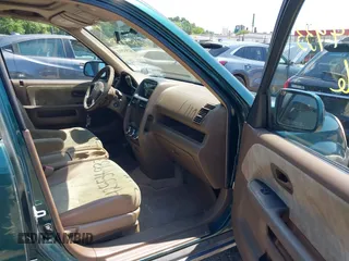 2002 Honda CR-V EX с VIN JHLRD78842C079577, выставлен на аукционе IAAI как лот 42554933 с пробегом 179 580 миль миль и . История ставок и продаж доступна на DreamBid. Изображение 5.