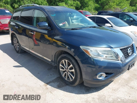 2014 Nissan Pathfinder SV with VIN 5N1AR2MN6EC689877, listed as a IAAI auction lot 42042150 with 145,221 mi miles. Bid and sale history available at carsss.com. Image 1.