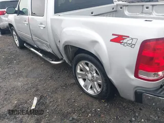 2013 GMC Sierra 1500 SLT with VIN 3GTP2WE74DG115414, listed as a IAAI auction lot 42441966 with 291,605 mi miles and . Bid and sale history available at DreamBid. Image 18.