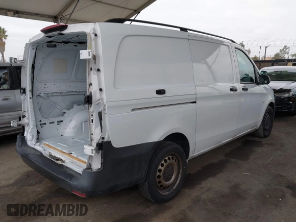2016 Mercedes-Benz Metris Cargo with VIN WD3PG2EA9G3086998, listed as a IAAI auction lot 42044123 with 100,887 mi miles. Bid and sale history available at carsss.com. Image 4.