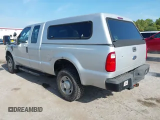 2008 Ford Super Duty F-250 SRW XL with VIN 1FTSX21R28EB04744, listed as a IAAI auction lot 42173672 with 168,960 mi miles. Bid and sale history available at carsss.com. Image 3.