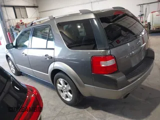 2005 Ford Freestyle SEL with VIN 1FMDK051X5GA72332, listed as a IAAI auction lot 41826384 with 171,719 mi miles. Bid and sale history available at carsss.com. Image 3.