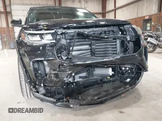 2025 Ford Explorer ST z VIN 1FMWK8GC6SGA08676, wystawiony jako IAAI lot #42043230 z przebiegiem 4 934 mil mil oraz . Historia ofert i sprzedaży dostępna na DreamBid. Obrazek 6.