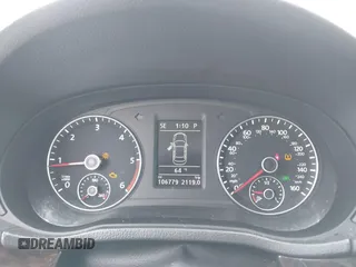 2014 Volkswagen Passat SEL Premium z VIN 1VWCN7A34EC091762, wystawiony jako IAAI lot #41769129 z przebiegiem 106 779 mil mil oraz . Historia ofert i sprzedaży dostępna na DreamBid. Obrazek 7.