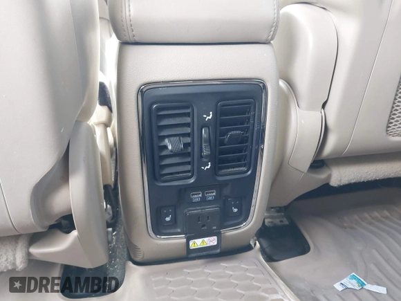 2014 Dodge Durango Limited z VIN 1C4RDJDG8EC305082, wystawiony jako IAAI lot #42196195 z przebiegiem 202 372 mil mil oraz . Historia ofert i sprzedaży dostępna na DreamBid. Obrazek 17.
