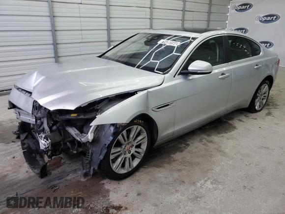 2017 Jaguar XF 35t Premium with VIN SAJBD4BV8HCY34574, listed as a Copart auction lot 79428594 with 73,256 mi miles and Clean Title. Bid and sale history available at carsss.com. Image 1.