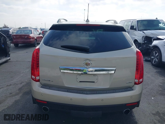 2015 Cadillac SRX Luxury Collection with VIN 3GYFNEE33FS548324, listed as a IAAI auction lot 42029979 with 70,372 mi miles. Bid and sale history available at carsss.com. Image 16.