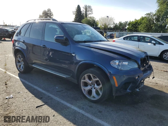 2013 BMW X5 xDrive35i with VIN 5UXZV4C54D0E08810, listed as a Copart auction lot 51255265 with 98,227 mi miles and Salvage Title. Bid and sale history available at carsss.com. Image 4.