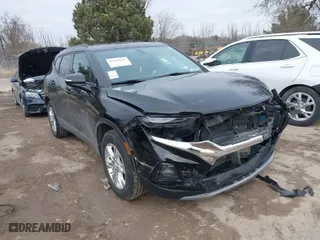 2019 Chevrolet Blazer with VIN 3GNKBGRS8KS642727, listed as a IAAI auction lot 41708709 with 86,184 mi miles. Bid and sale history available at carsss.com. Image 1.