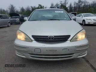 2004 Toyota Camry LE with VIN JTDBE32K840266737, listed as a Copart auction lot 58187325 with 172,013 mi miles and Clean title. Bid and sale history available at DreamBid. Image 5.