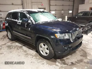 2011 Jeep Grand Cherokee Laredo with VIN 1J4RR4GG3BC640075, listed as a IAAI auction lot 41712754 with 190,199 mi miles. Bid and sale history available at carsss.com. Image 1.