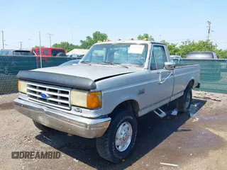 1989 Ford F-250 с VIN 1FTHF26H3KKA46424, выставлен на аукционе IAAI как лот 42475383 с пробегом 20 408 миль миль и . История ставок и продаж доступна на DreamBid. Изображение 2.