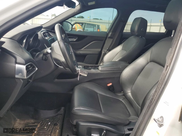 2019 Jaguar F-PACE 25t Premium with VIN SADCJ2FX8KA603483, listed as a Copart auction lot 68168614 with 114,992 mi miles and Clean Title. Bid and sale history available at carsss.com. Image 7.