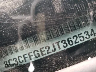 2018 FIAT 500e z VIN 3C3CFFGE2JT362534, wystawiony jako Copart lot #52815675 z przebiegiem 66 498 mil mil oraz Szkoda całkowita • Salvage title. Historia ofert i sprzedaży dostępna na DreamBid. Obrazek 14.