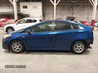 2011 Toyota Prius I with VIN JTDKN3DU0B0286265, listed as a IAAI auction lot 41848439 with 209,269 mi miles. Bid and sale history available at carsss.com. Image 15.