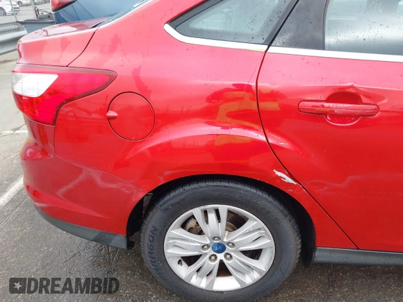 2012 Ford Focus SEL with VIN 1FAHP3H27CL338414, listed as a IAAI auction lot 41925915 with 128,123 mi miles. Bid and sale history available at carsss.com. Image 18.