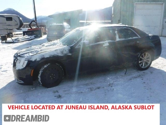 2015 Chrysler 300 Limited with VIN 2C3CCARG5FH831318, listed as a Copart auction lot 44466415 with 145,631 mi miles and Salvage Title. Bid and sale history available at carsss.com. Image 2.