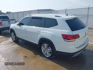 2019 Volkswagen Atlas SE with VIN 1V2UR2CA6KC549094, listed as a IAAI auction lot 42385802 with 61,718 mi miles and . Bid and sale history available at DreamBid. Image 3.
