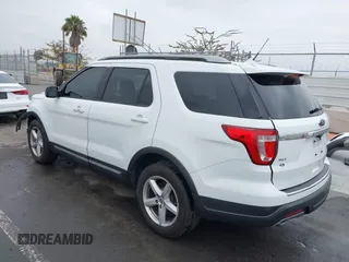 2018 Ford Explorer XLT with VIN 1FM5K7D8XJGC01269, listed as a IAAI auction lot 42358408 with 153,105 mi miles and . Bid and sale history available at DreamBid. Image 3.