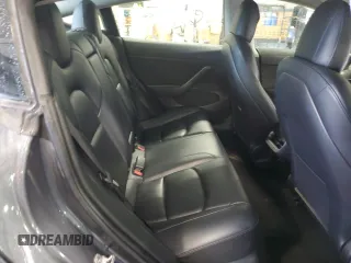 2022 Tesla Model 3 with VIN 5YJ3E1EA3NF370695, listed as a Copart auction lot 53493565 with 80,611 mi miles and Clean Title. Bid and sale history available at carsss.com. Image 10.