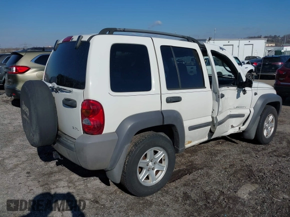 2004 Jeep Liberty Sport with VIN 1J4GL48K24W303510, listed as a IAAI auction lot 41660788 with 178,067 mi miles. Bid and sale history available at carsss.com. Image 4.